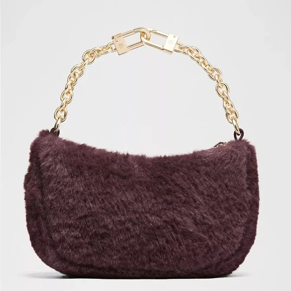 Lululemon City Essentials Bag NWT - Picture 2 of 6